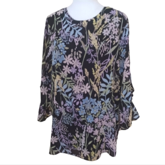 NWT Calvin Klein Floral Ruffled 3/4-Sleeve Top Blouse Women's size Large - Picture 1 of 12